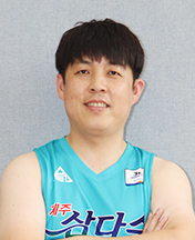 김통일