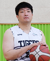 김우경